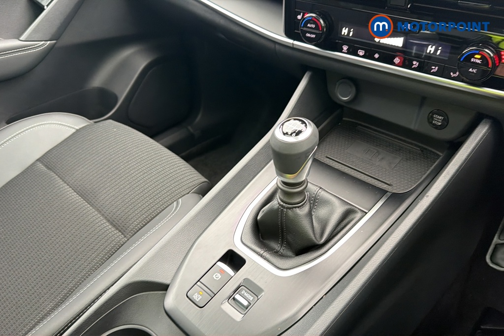 Nissan Qashqai N-Connecta Manual Petrol SUV - Stock Number (1683529) - 15th supplementary image