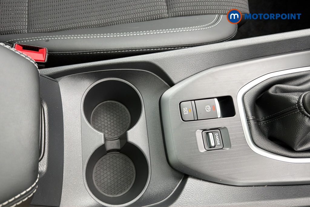Nissan Qashqai N-Connecta Manual Petrol SUV - Stock Number (1683529) - 16th supplementary image