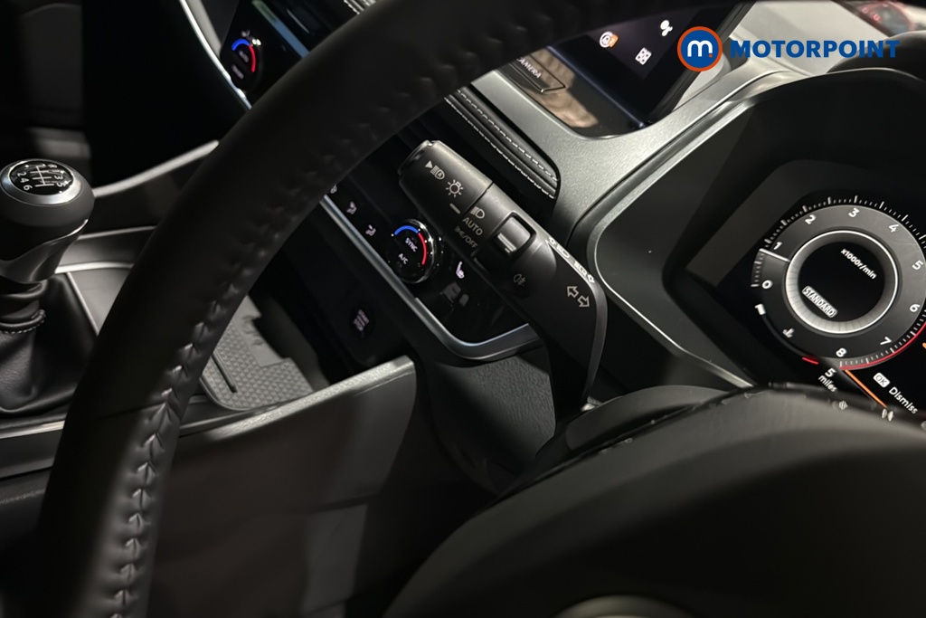 Nissan Qashqai N-Connecta Manual Petrol SUV - Stock Number (1683546) - 5th supplementary image