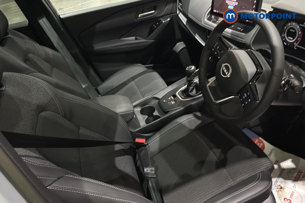 Nissan Qashqai N-Connecta Manual Petrol SUV - Stock Number (1683546) - 22nd supplementary image