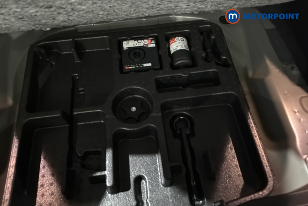 Nissan Qashqai N-Connecta Manual Petrol SUV - Stock Number (1683546) - 33rd supplementary image