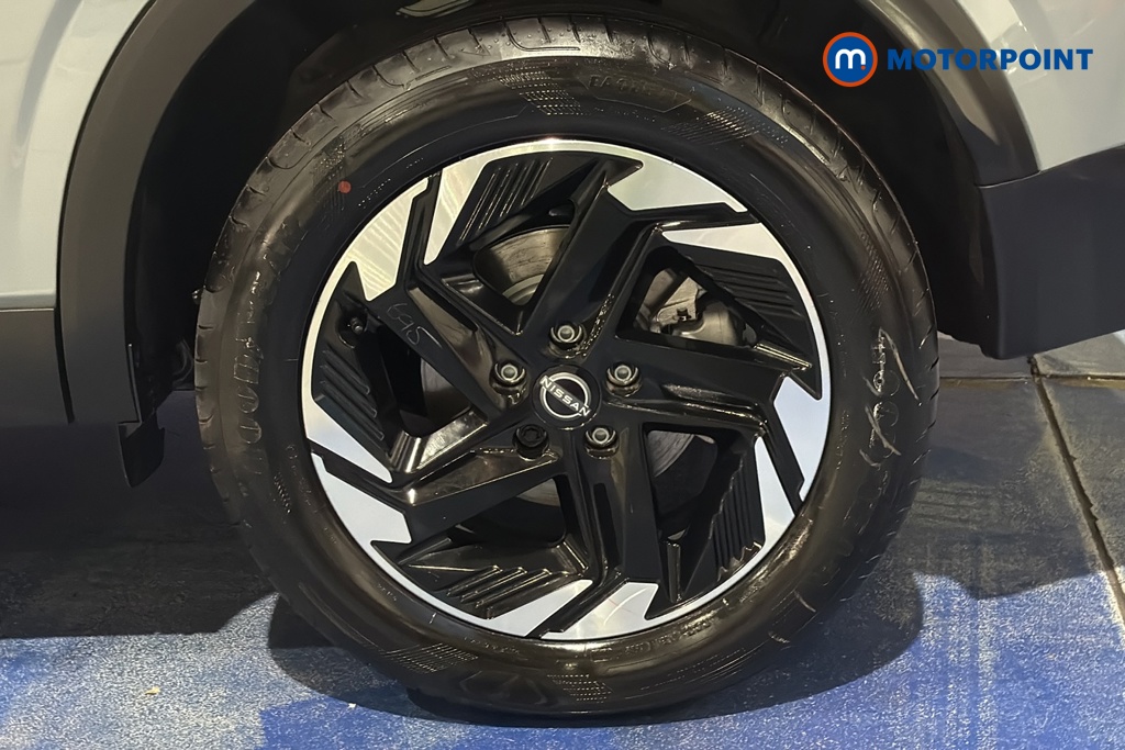 Nissan Qashqai N-Connecta Manual Petrol SUV - Stock Number (1683546) - 45th supplementary image