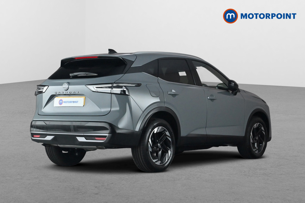 Nissan Qashqai N-Connecta Manual Petrol SUV - Stock Number (1683546) - Passenger side rear corner