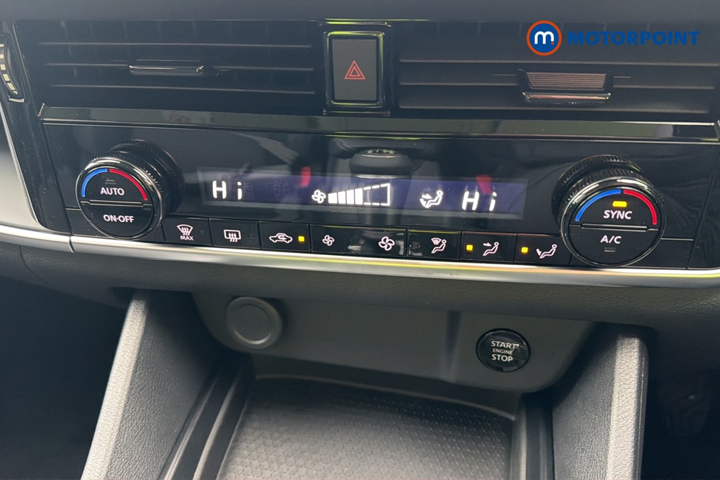 Nissan Qashqai Acenta Premium Manual Petrol SUV - Stock Number (1683556) - 12th supplementary image