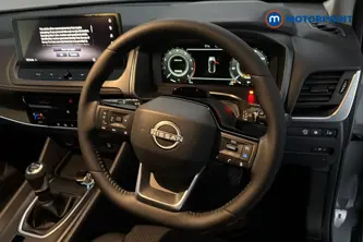 Nissan Qashqai N-Connecta Manual Petrol SUV - Stock Number (1683558) - 2nd supplementary image