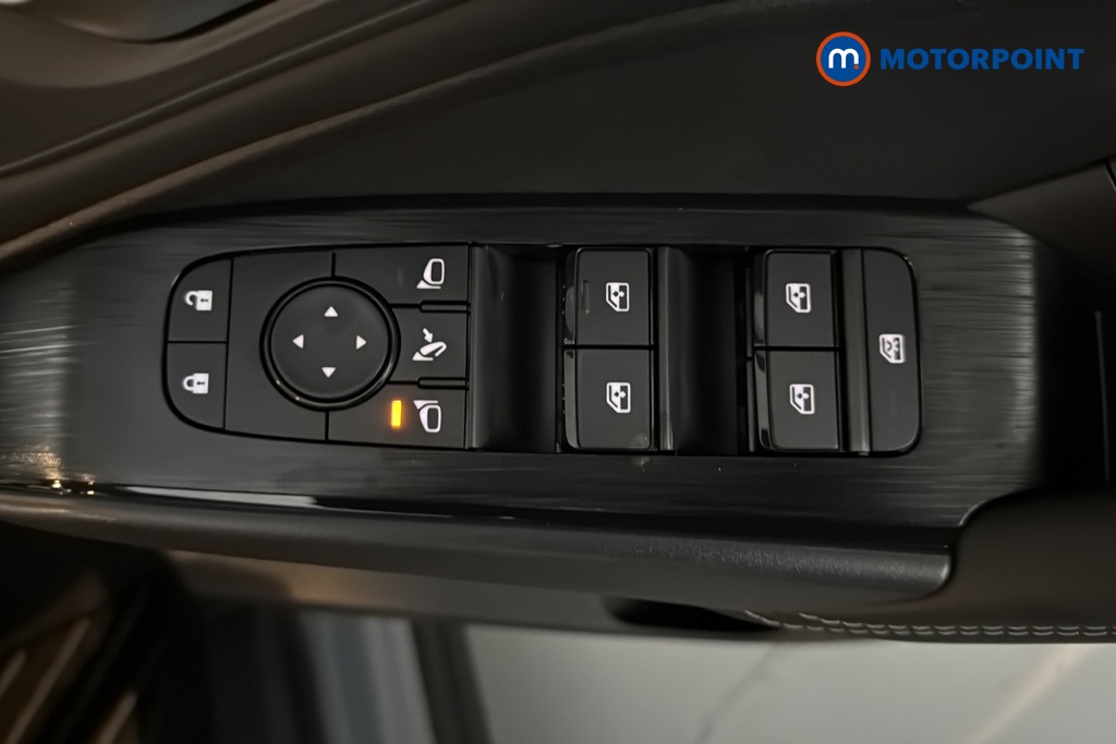Nissan Qashqai N-Connecta Manual Petrol SUV - Stock Number (1683558) - 19th supplementary image