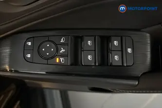 Nissan Qashqai N-Connecta Manual Petrol SUV - Stock Number (1683558) - 19th supplementary image