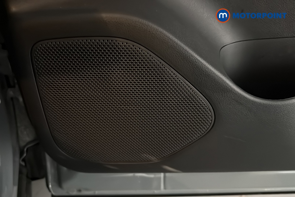 Nissan Qashqai N-Connecta Manual Petrol SUV - Stock Number (1683558) - 21st supplementary image