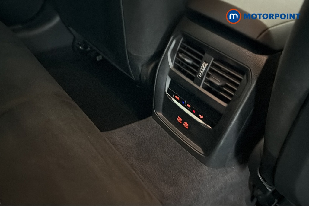BMW 3 Series M Sport Automatic Petrol Plug-In Hybrid Estate - Stock Number (1683867) - 28th supplementary image
