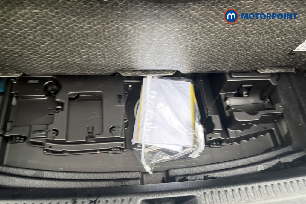 Mercedes-Benz A Class Amg Line Premium Plus Night Edition Automatic Petrol Plug-In Hybrid Saloon - Stock Number (1684267) - 33rd supplementary image