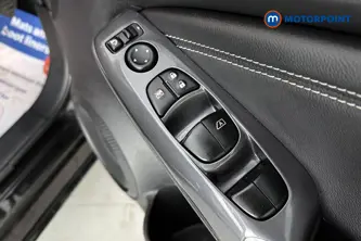 Nissan Juke N-Connecta Automatic Petrol SUV - Stock Number (1684630) - 19th supplementary image