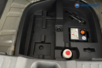 Nissan Juke N-Connecta Automatic Petrol SUV - Stock Number (1684630) - 33rd supplementary image