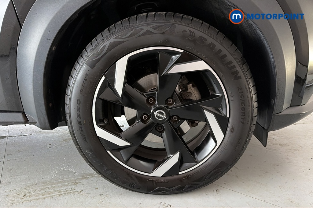 Nissan Juke N-Connecta Automatic Petrol SUV - Stock Number (1684630) - 47th supplementary image