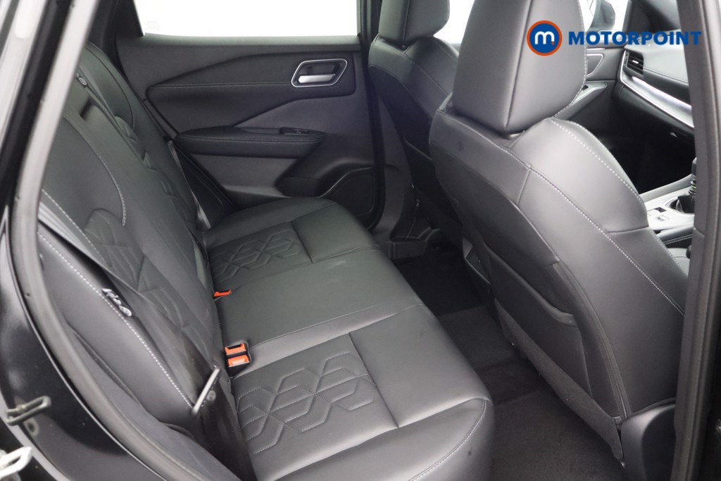Nissan Qashqai Tekna Manual Petrol SUV - Stock Number (1684840) - 24th supplementary image