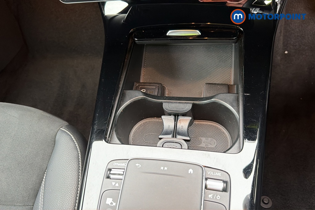 Mercedes-Benz A Class Amg Line Executive Edition Automatic Petrol Hatchback - Stock Number (1685251) - 16th supplementary image