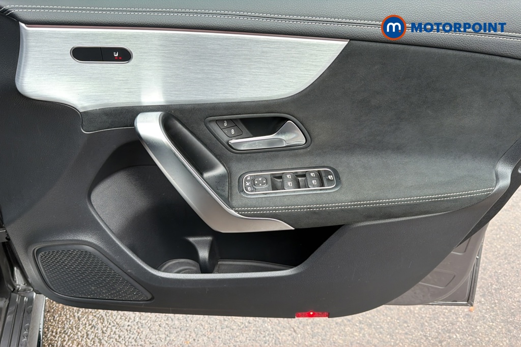 Mercedes-Benz A Class Amg Line Executive Edition Automatic Petrol Hatchback - Stock Number (1685251) - 18th supplementary image
