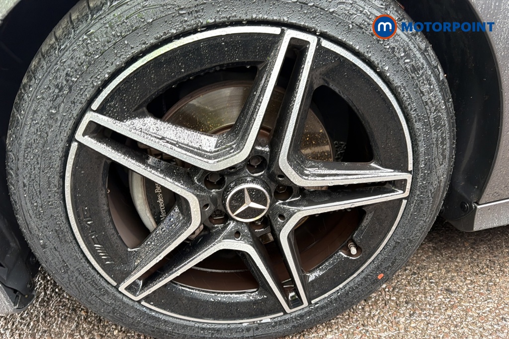 Mercedes-Benz A Class Amg Line Executive Edition Automatic Petrol Hatchback - Stock Number (1685251) - 44th supplementary image