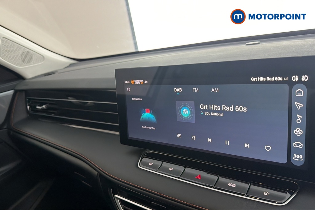 Mg Motor Uk HS Trophy Automatic Petrol-Electric Hybrid SUV - Stock Number (1686221) - 8th supplementary image