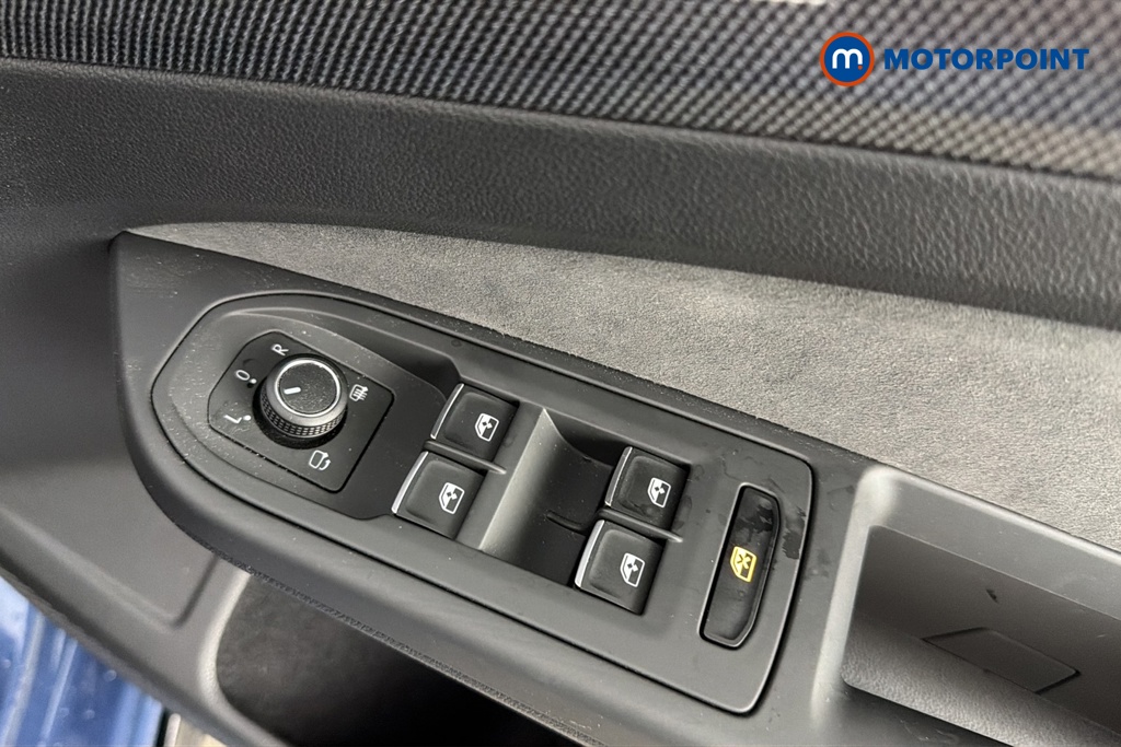 Volkswagen Golf Black Edition Automatic Petrol Hatchback - Stock Number (1686416) - 19th supplementary image
