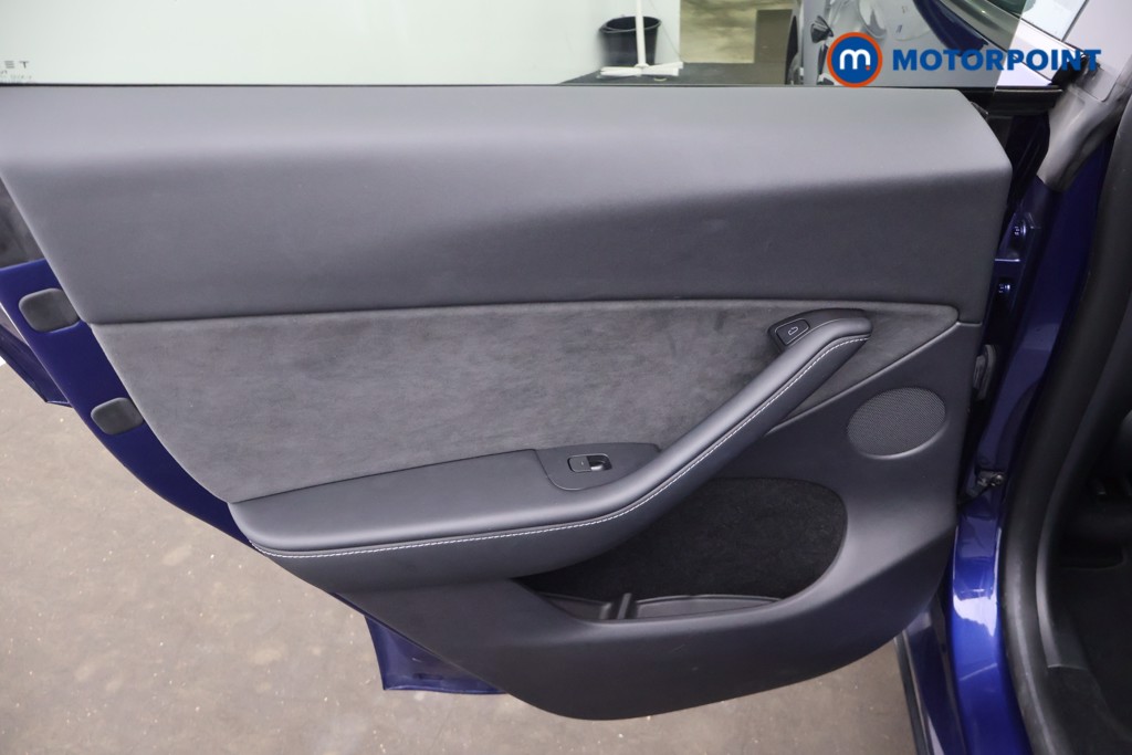 Tesla Model Y Long Range Automatic Electric SUV - Stock Number (1686612) - 25th supplementary image