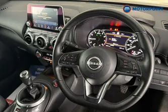 Nissan Juke N-Connecta Manual Petrol SUV - Stock Number (1686805) - 2nd supplementary image