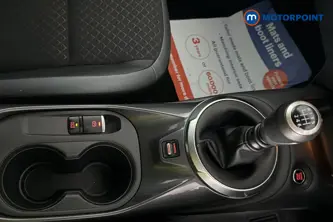Nissan Juke N-Connecta Manual Petrol SUV - Stock Number (1686805) - 15th supplementary image