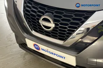 Nissan Juke N-Connecta Manual Petrol SUV - Stock Number (1686805) - 43rd supplementary image