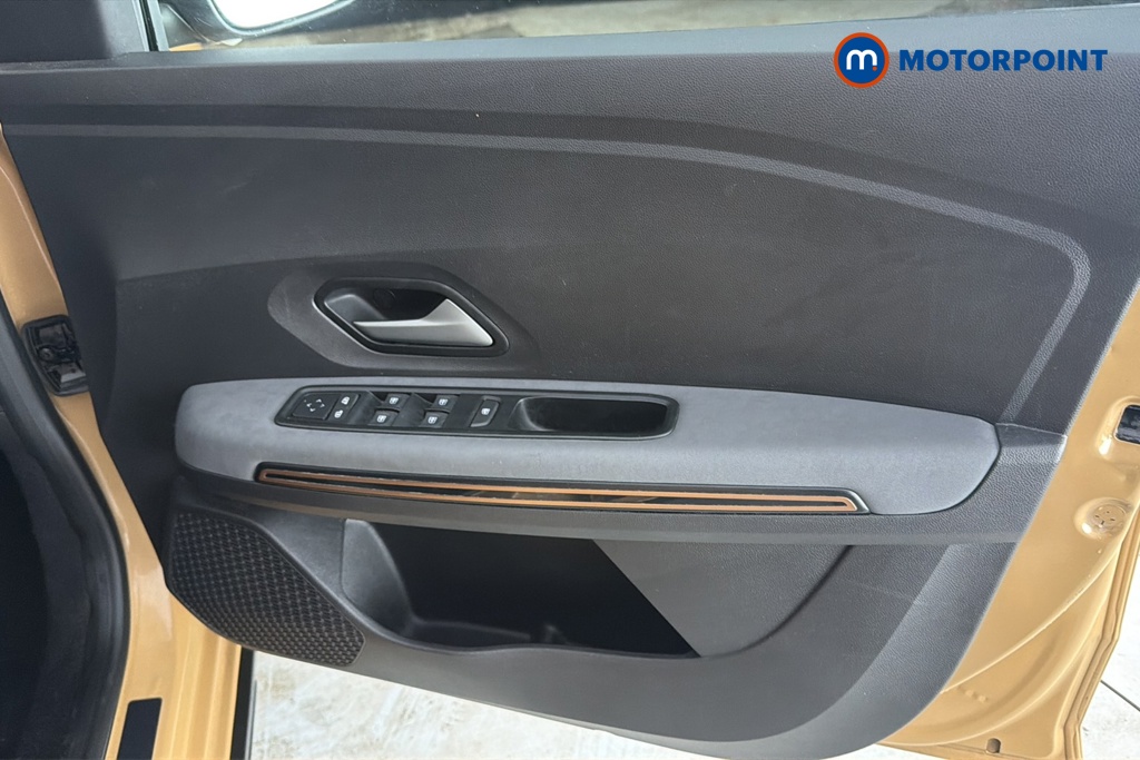 Dacia Sandero Stepway Extreme Manual Petrol Hatchback - Stock Number (1686936) - 18th supplementary image
