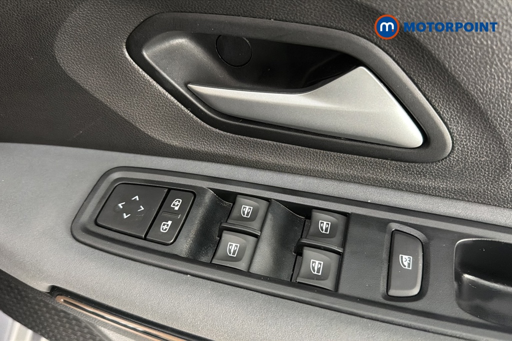 Dacia Sandero Stepway Extreme Manual Petrol Hatchback - Stock Number (1687015) - 19th supplementary image