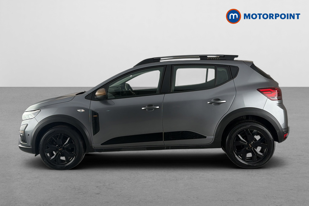 Dacia Sandero Stepway Extreme Manual Petrol Hatchback - Stock Number (1687015) - Drivers side