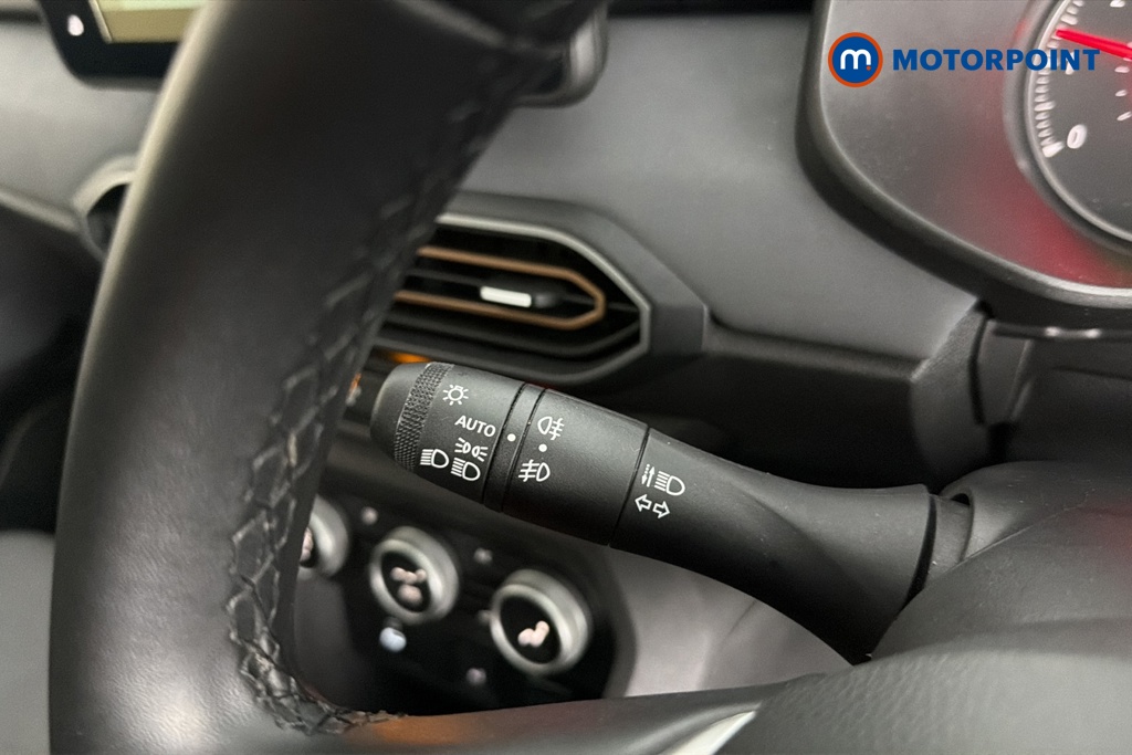 Dacia Sandero Stepway Extreme Manual Petrol Hatchback - Stock Number (1687021) - 5th supplementary image