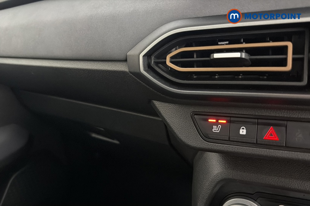 Dacia Sandero Stepway Extreme Manual Petrol Hatchback - Stock Number (1687021) - 14th supplementary image