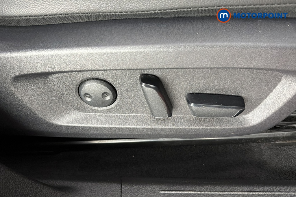 Nissan Qashqai Tekna Automatic Petrol SUV - Stock Number (1687117) - 23rd supplementary image