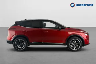 Nissan Qashqai Tekna Automatic Petrol SUV - Stock Number (1687117) - Passenger side