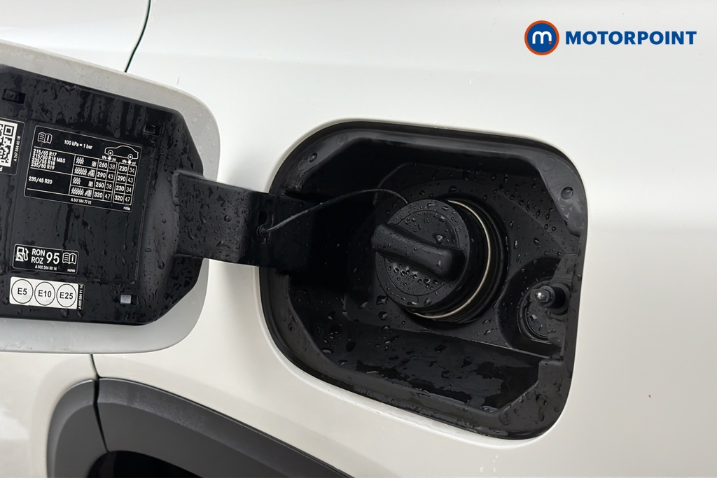 Mercedes-Benz GLB Amg Line Automatic Petrol SUV - Stock Number (1687130) - 41st supplementary image