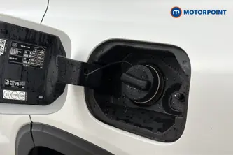 Mercedes-Benz GLB Amg Line Automatic Petrol SUV - Stock Number (1687130) - 41st supplementary image