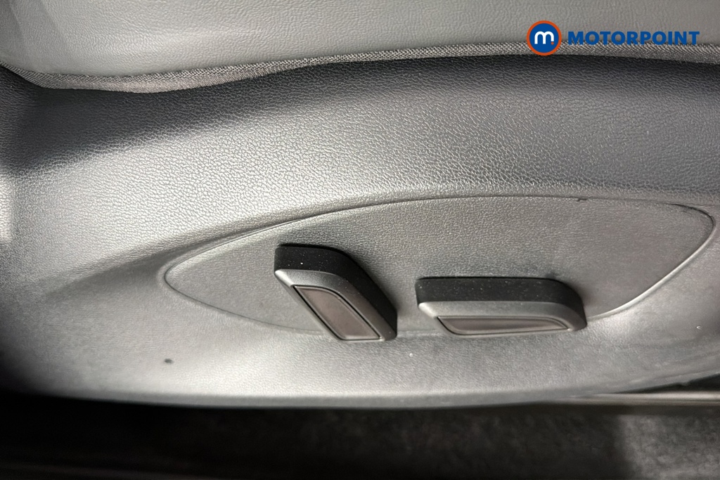 Mg Motor Uk ZS Trophy Automatic Petrol-Electric Hybrid SUV - Stock Number (1687596) - 23rd supplementary image