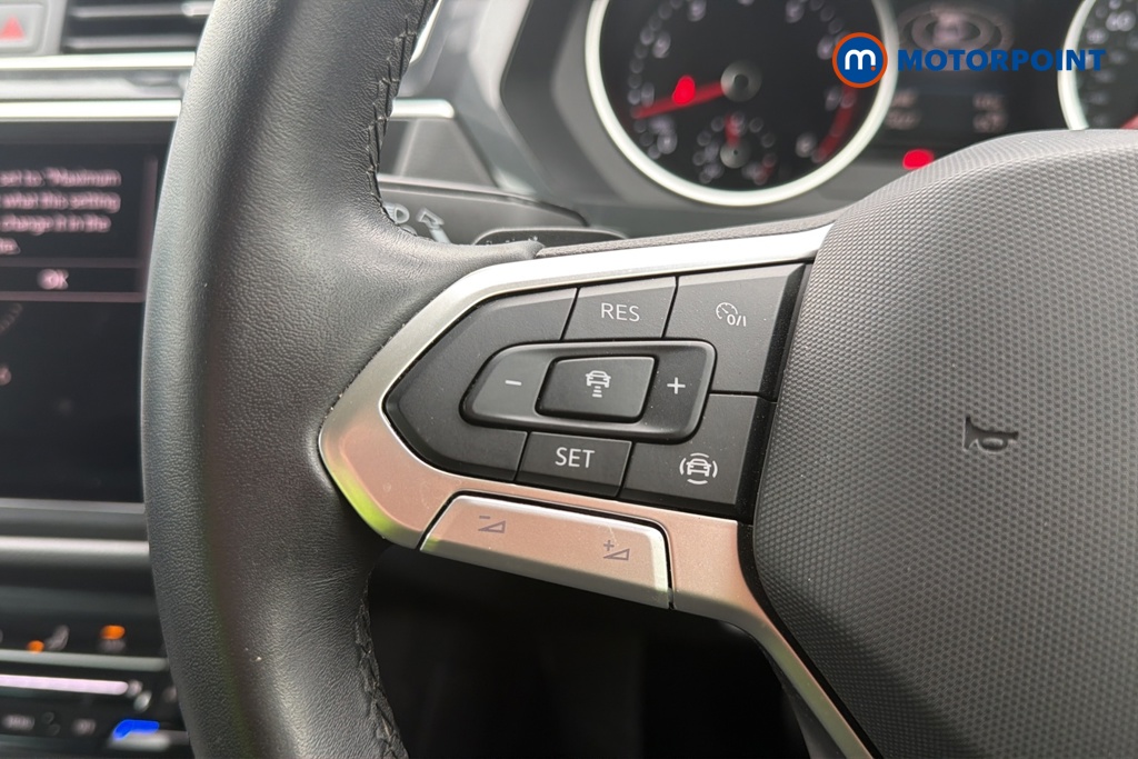Volkswagen Tiguan Life Automatic Petrol SUV - Stock Number (1687729) - 4th supplementary image