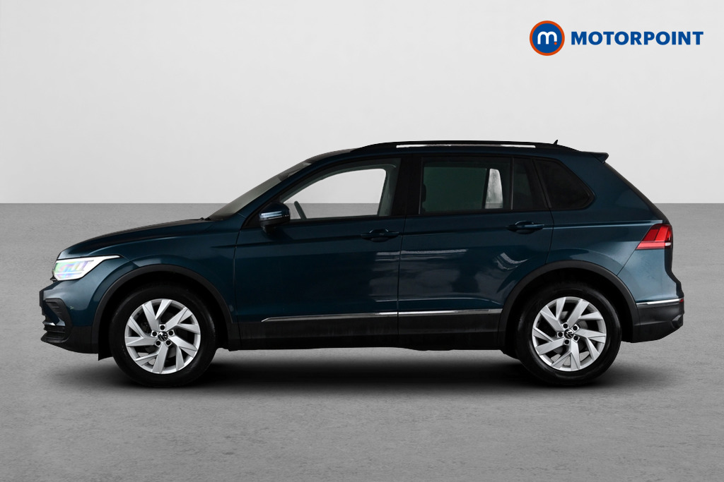 Volkswagen Tiguan Life Automatic Petrol SUV - Stock Number (1687729) - Drivers side