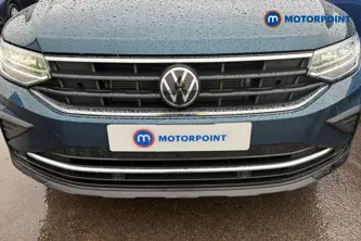 Volkswagen Tiguan Life Automatic Petrol SUV - Stock Number (1687729) - 43rd supplementary image