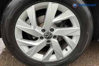 Volkswagen Tiguan Life Automatic Petrol SUV - Stock Number (1687729) - 46th supplementary image