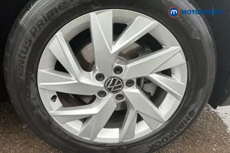 Volkswagen Tiguan Life Automatic Petrol SUV - Stock Number (1687729) - 47th supplementary image