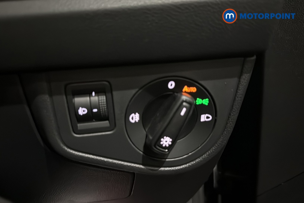 Volkswagen Polo Match Automatic Petrol Hatchback - Stock Number (1687971) - 11th supplementary image