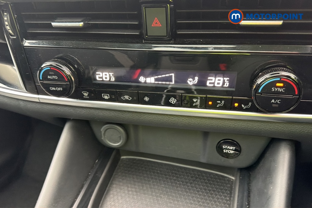 Nissan Qashqai N-Connecta Automatic Petrol-Electric Hybrid SUV - Stock Number (1688006) - 12th supplementary image