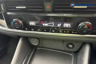 Nissan Qashqai N-Connecta Automatic Petrol-Electric Hybrid SUV - Stock Number (1688006) - 12th supplementary image