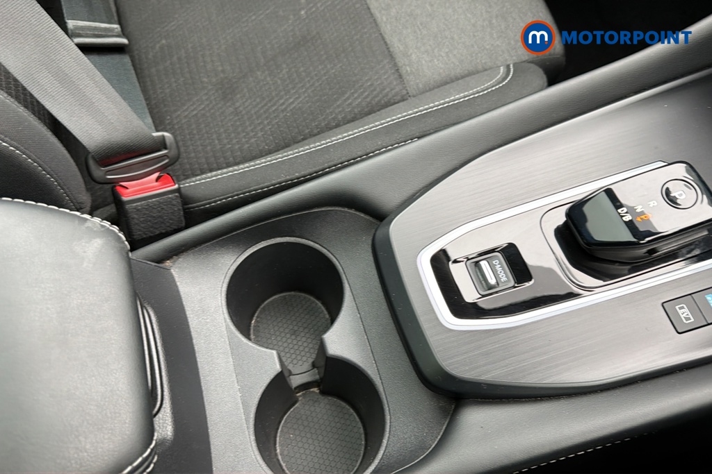 Nissan Qashqai N-Connecta Automatic Petrol-Electric Hybrid SUV - Stock Number (1688006) - 16th supplementary image