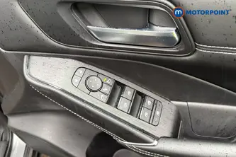 Nissan Qashqai N-Connecta Automatic Petrol-Electric Hybrid SUV - Stock Number (1688006) - 19th supplementary image