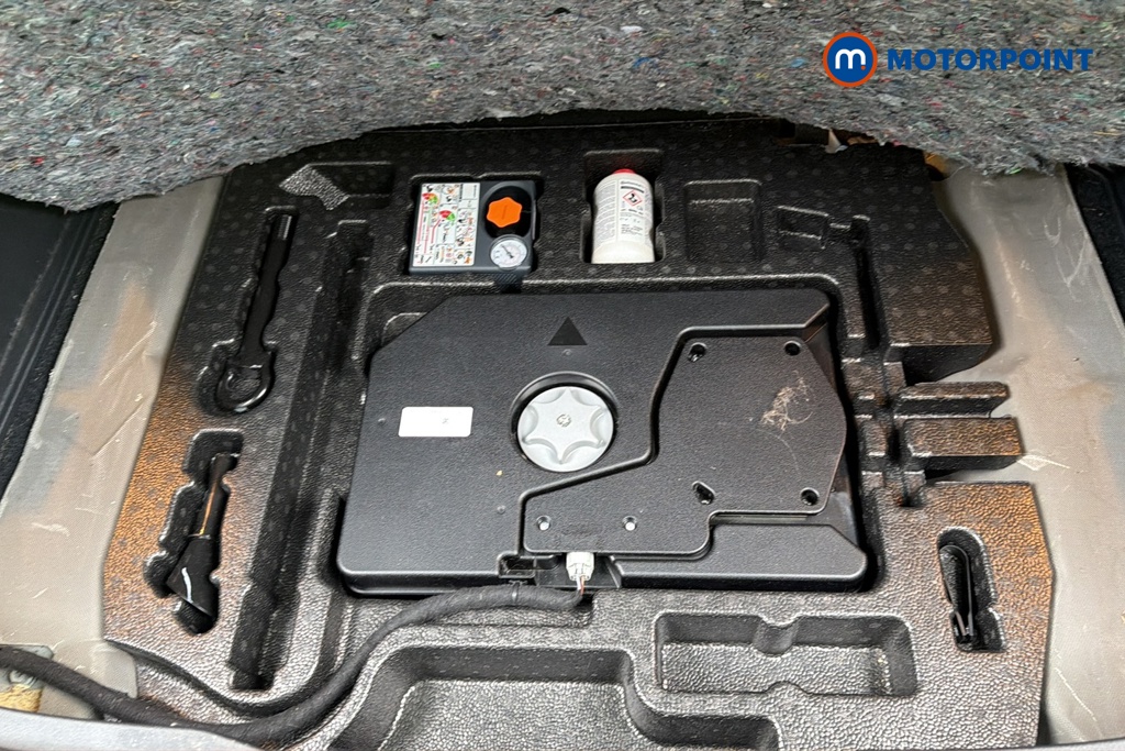 Nissan Qashqai N-Connecta Automatic Petrol-Electric Hybrid SUV - Stock Number (1688006) - 33rd supplementary image