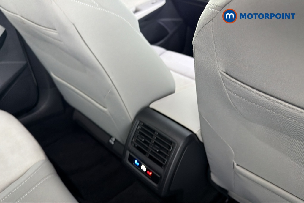 Volkswagen Golf Style Manual Petrol Hatchback - Stock Number (1688129) - 28th supplementary image