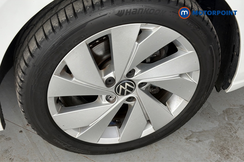 Volkswagen Golf Style Manual Petrol Hatchback - Stock Number (1688129) - 47th supplementary image